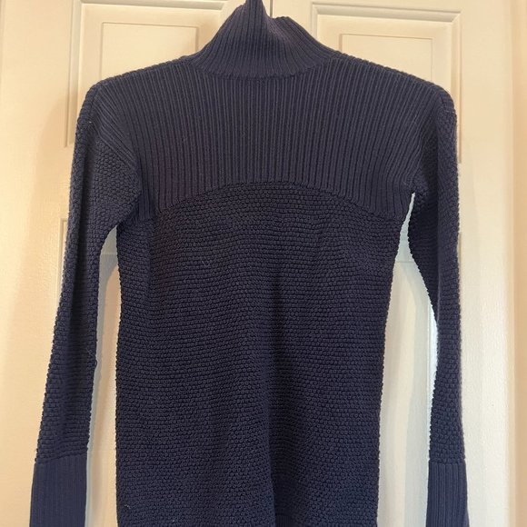 LULULEMON 100% MERINO WOOL TURTLENECK SWEATER - Picture 4 of 4